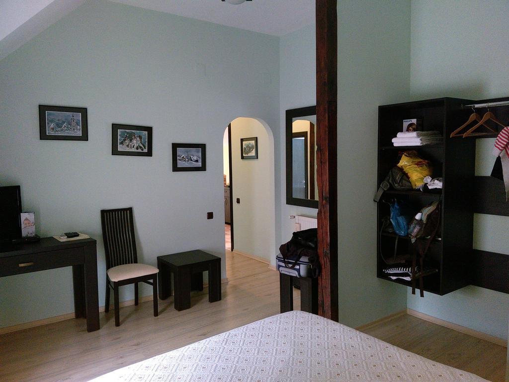 Rami House Central Double Rooms Brașov Zimmer foto