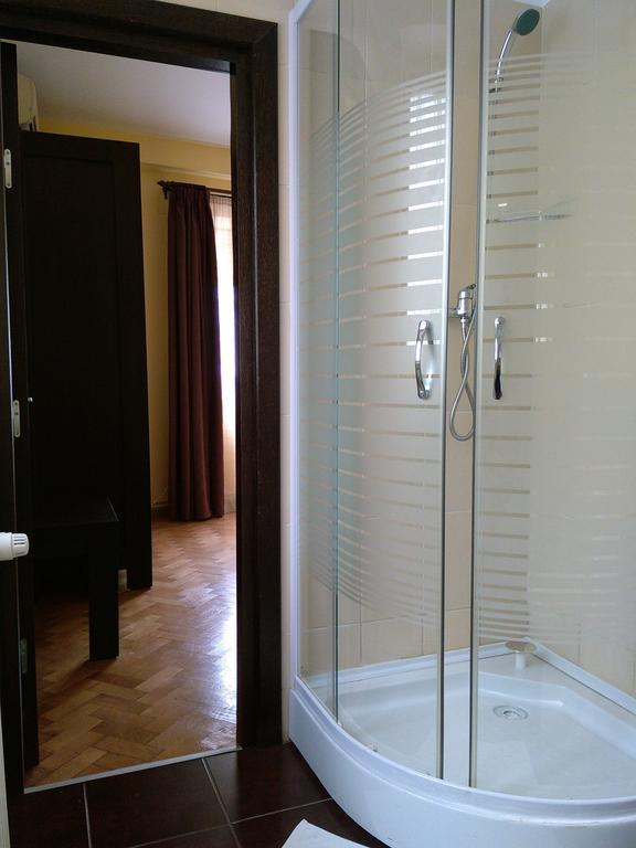 Rami House Central Double Rooms Brașov Zimmer foto